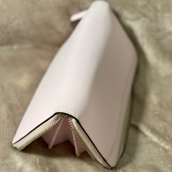 Kate Spade Wallet - Picture 10 of 10